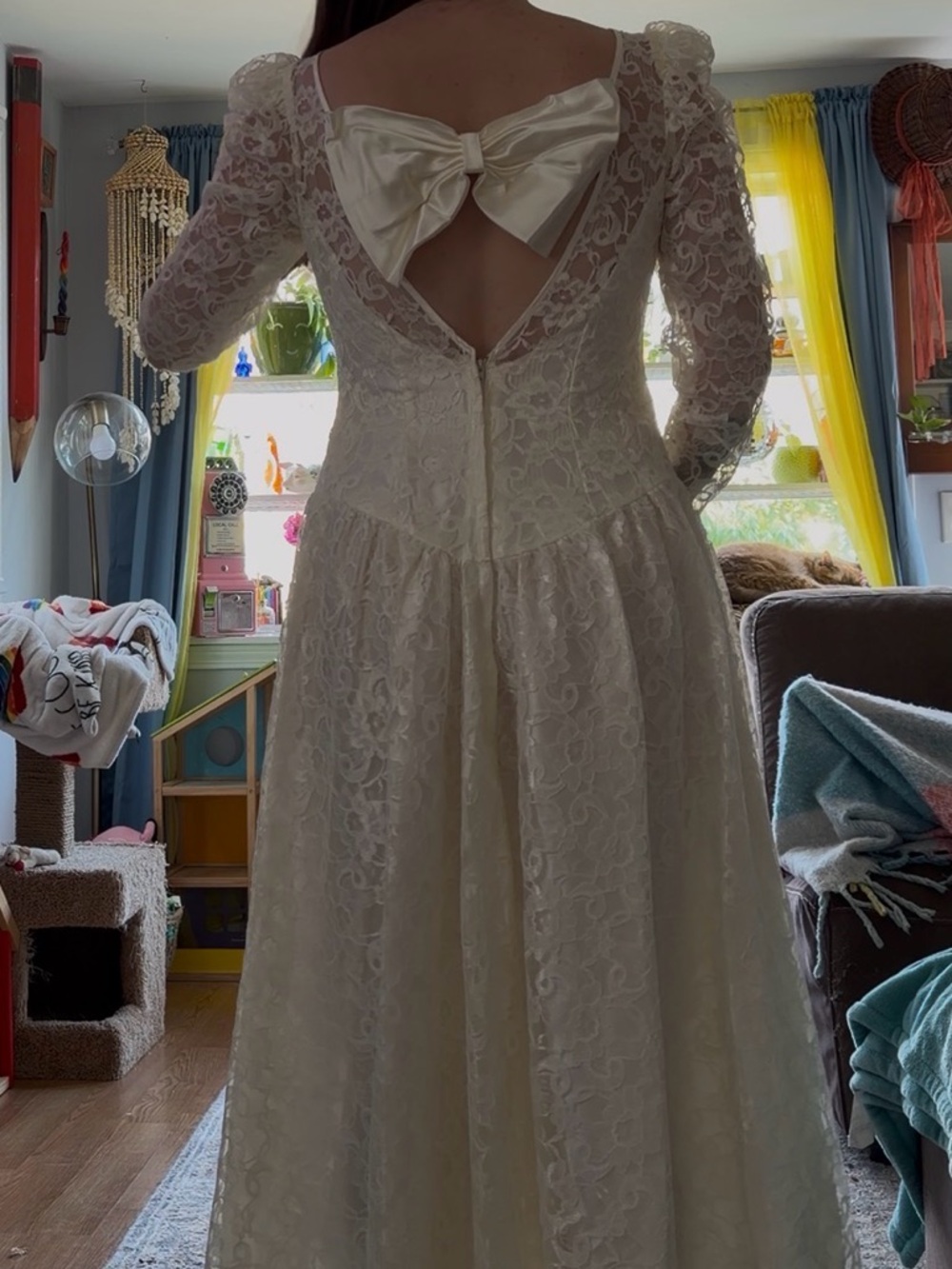 Vintage Alfred Angelo Cream Bridal Gown Romantic Lace bow detail - Picture 9 of 9